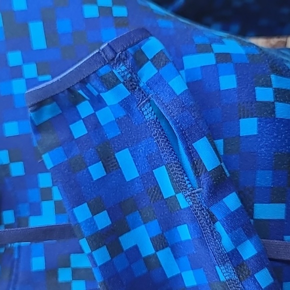 Nike Pro dri-fit hoodie - Picture 7 of 9